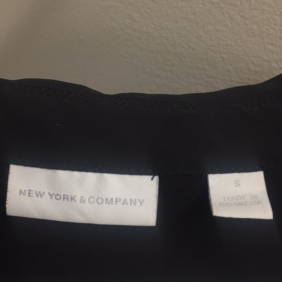 Long sleeve button up - Picture 3 of 4